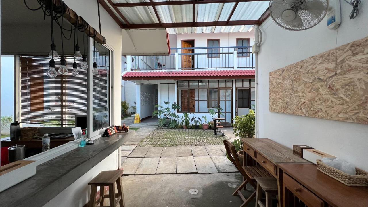 Hotel Chiang Mai Gate House Exterior foto